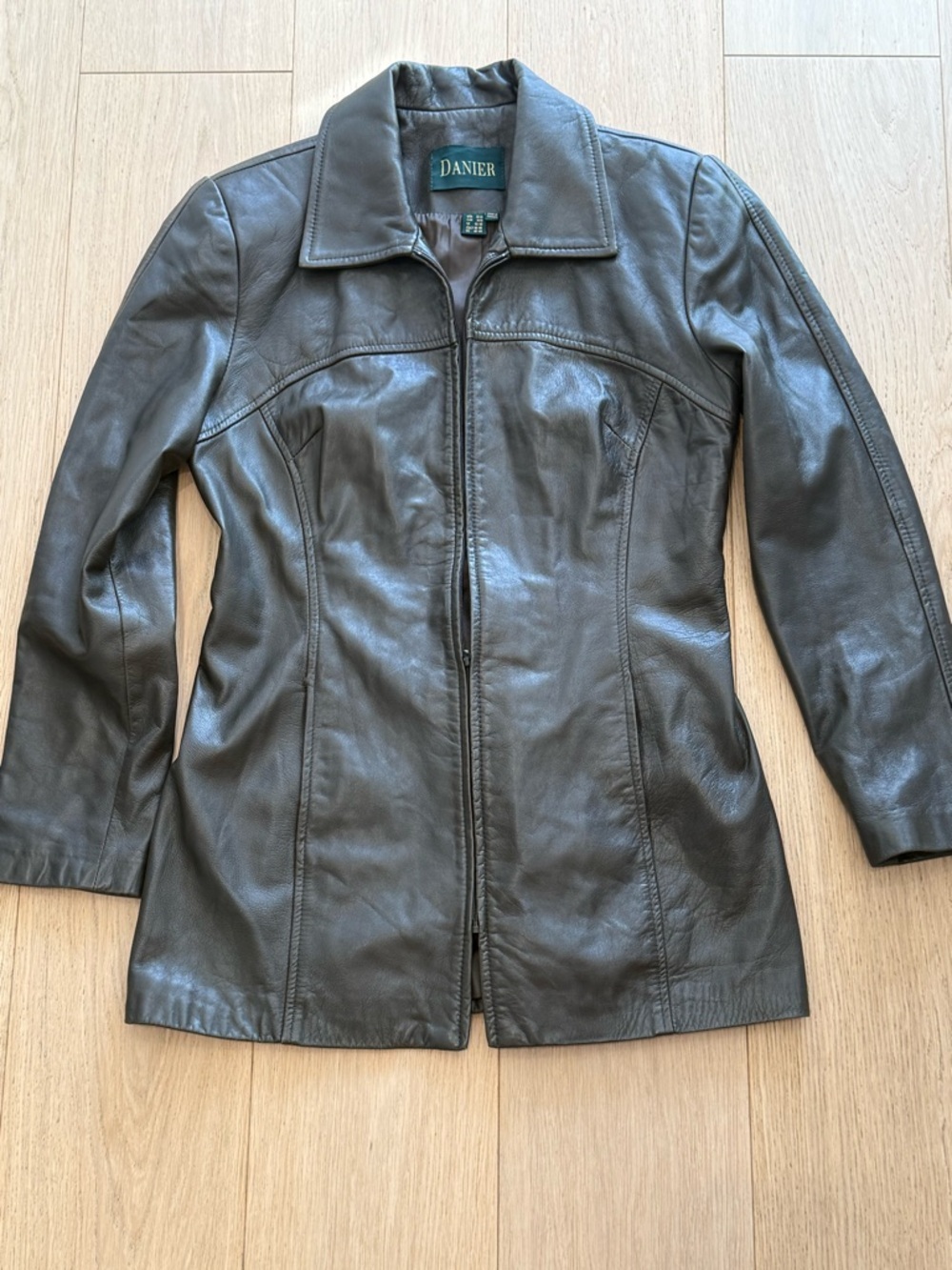 Danier Vintage Genuine Leather Jacket | Made in Canada | Tailored Feminine Fit - Picture 2 of 11